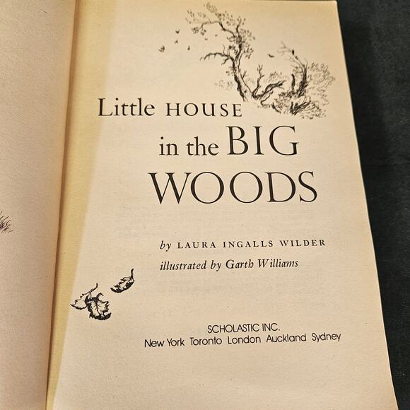 Little House in the Big Woods by Laura Ingalls Wilder Childrens Book - Picture 4 of 5